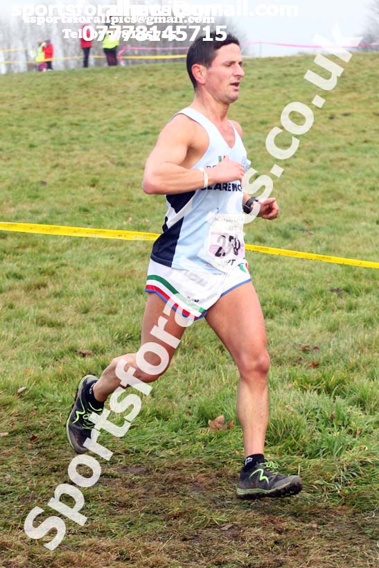 Senior mens Start Fitness NEHL, Aykley Heads, Durham. Photo:  David T. Hewitson/Sports for All Pics